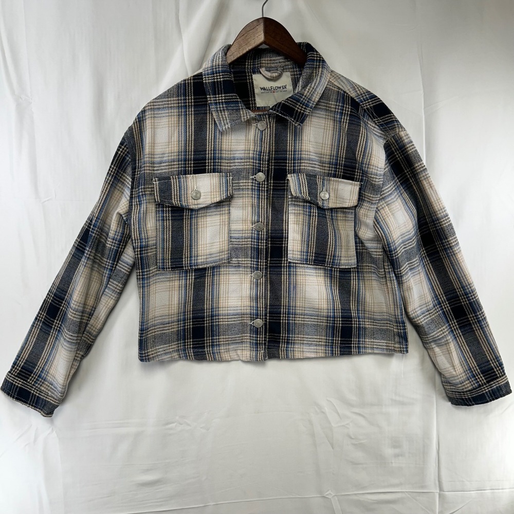 Wallflower Plaid Shacket Women Small Blue Tan Cropped Button Down Jacket